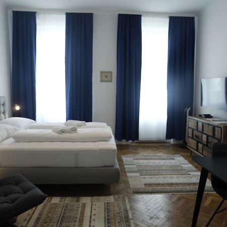 Casa Nostra - Schoene 3-Zimmerwohnung Am Augarten เวียนนา ภายนอก รูปภาพ