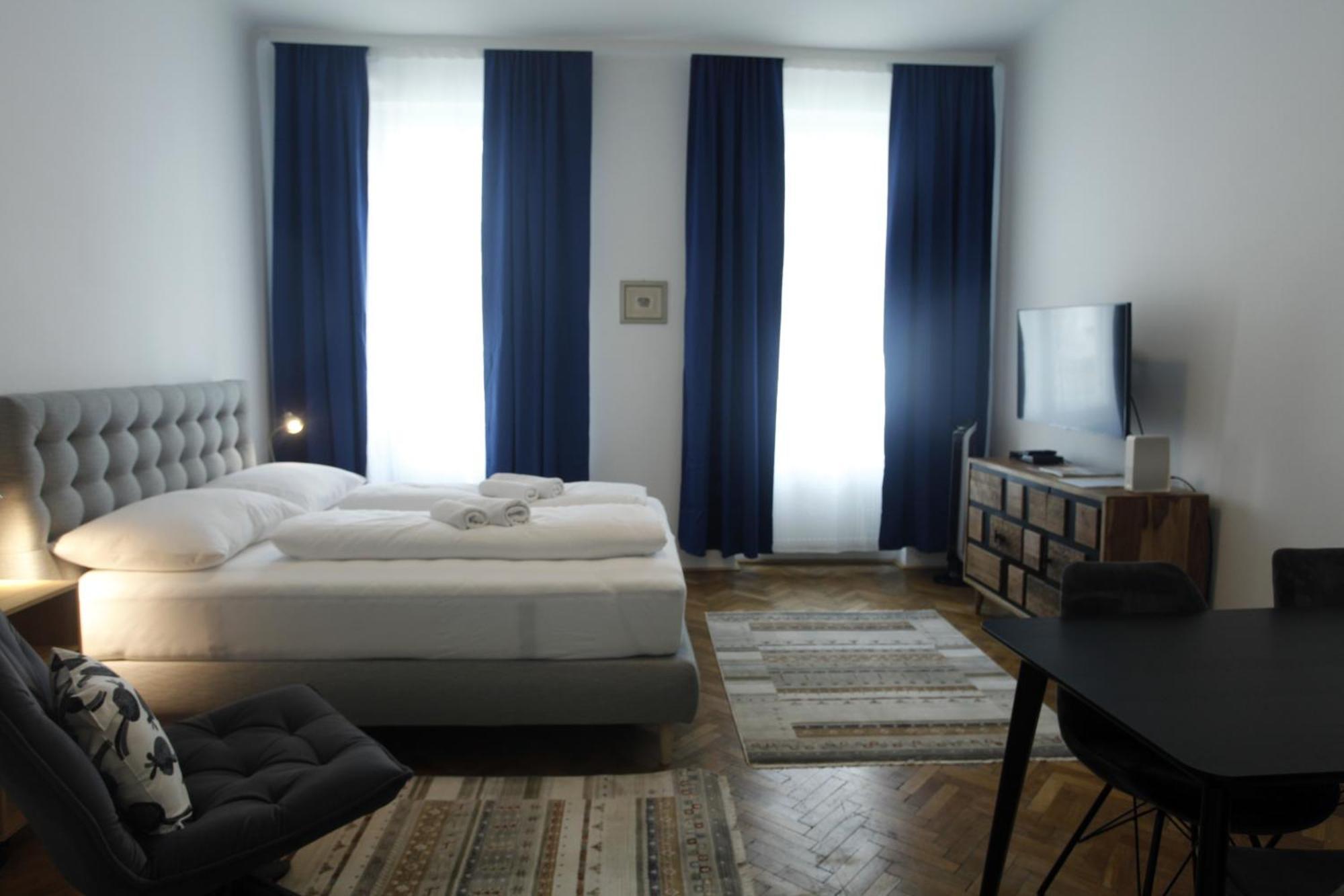 Casa Nostra - Schoene 3-Zimmerwohnung Am Augarten เวียนนา ภายนอก รูปภาพ
