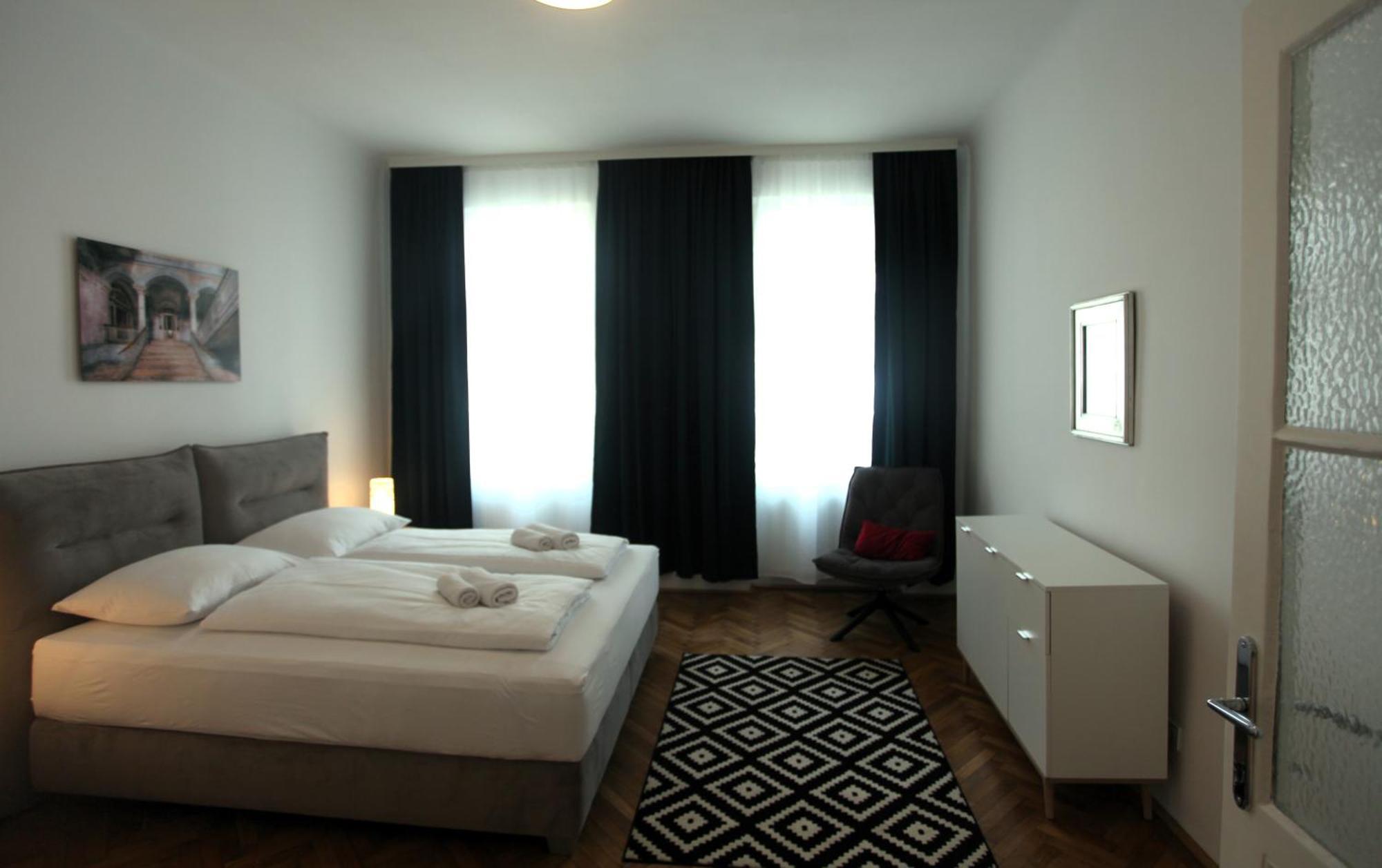 Casa Nostra - Schoene 3-Zimmerwohnung Am Augarten เวียนนา ภายนอก รูปภาพ