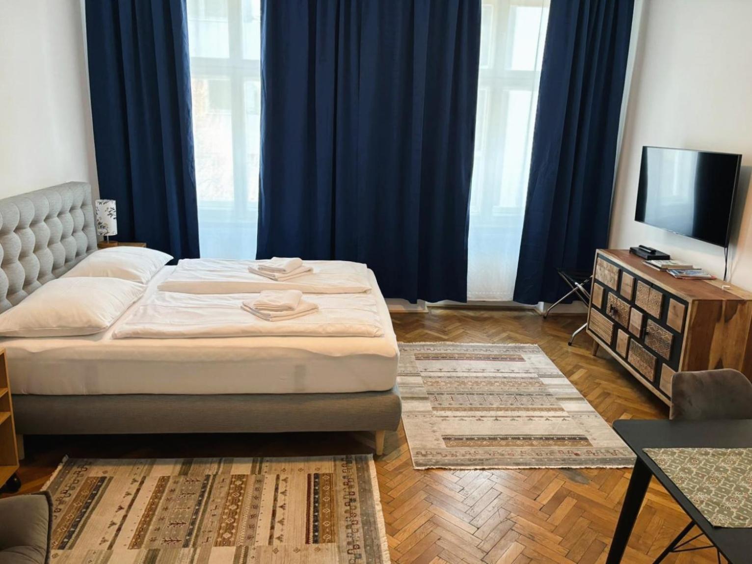 Casa Nostra - Schoene 3-Zimmerwohnung Am Augarten เวียนนา ภายนอก รูปภาพ
